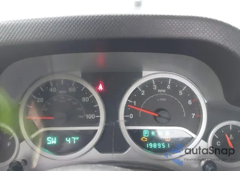 2008 Jeep Wrangler Sahara z USA, uszkodzony, nr VIN 1J4FA54168L566546